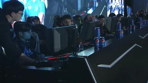 软硬兼施 软硬兼施