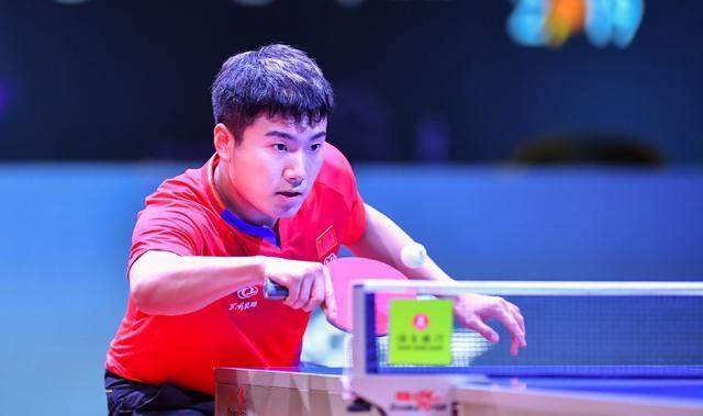 锋线攻防的 锋线攻防的